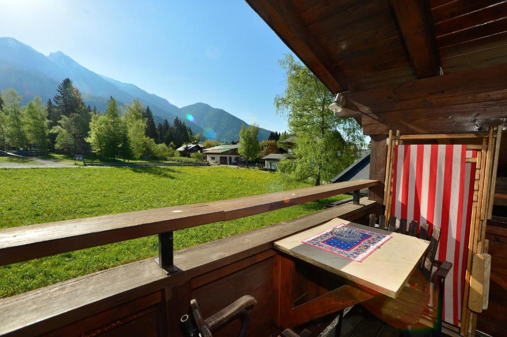 Hotel Haus Orplid Seefeld in Tirol Pokoj fotografie