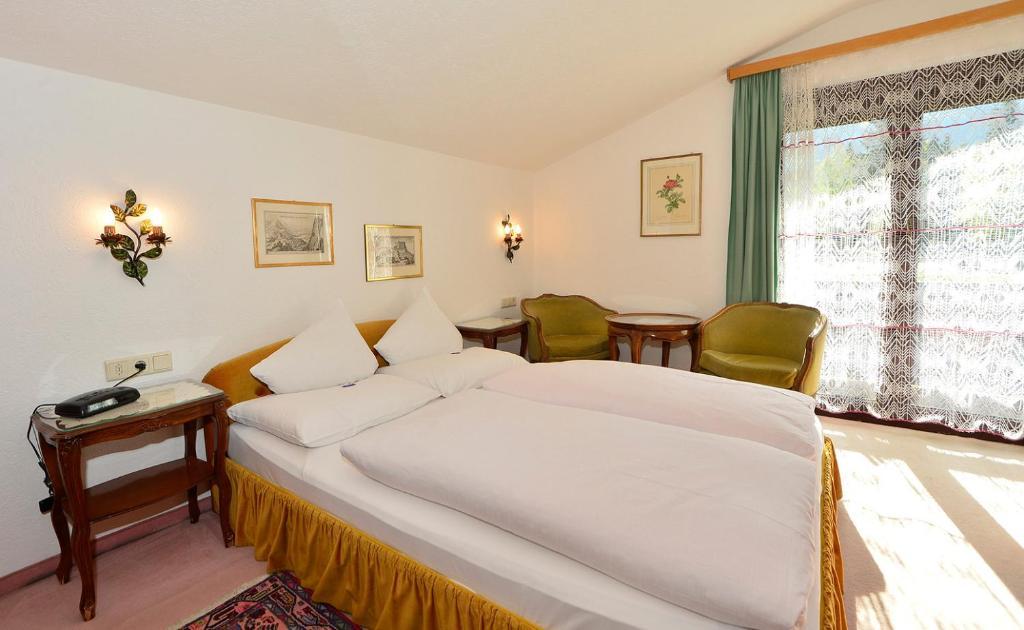 Hotel Haus Orplid Seefeld in Tirol Pokoj fotografie